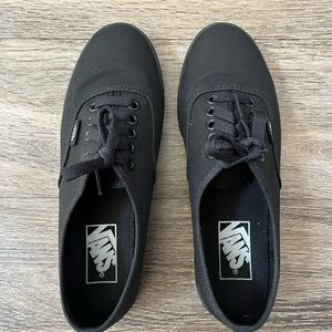 Lo Pro black Women’s 7 Vans